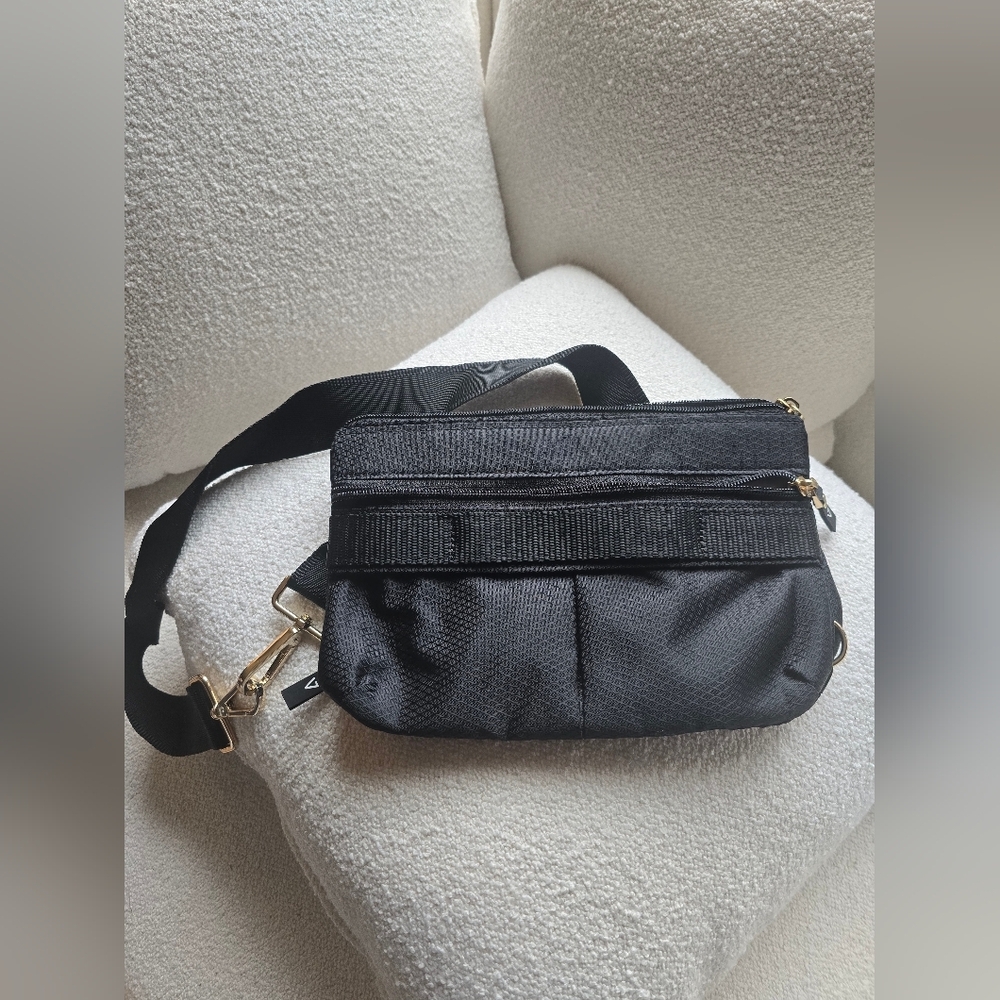 ANDI, Go Black Expandable Belt Bag, Black, MSRP $118